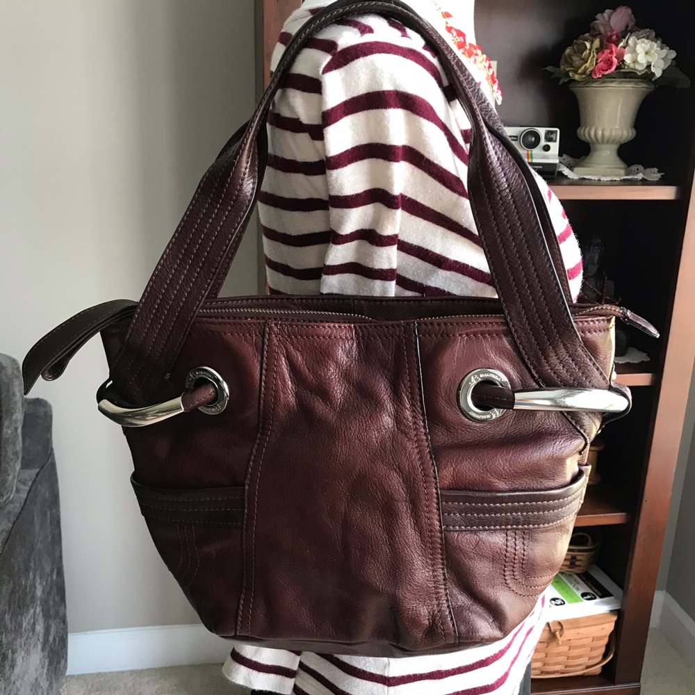 B. Makowsky Purse 100% Genuine Glove Leather with Silver Accents EUC